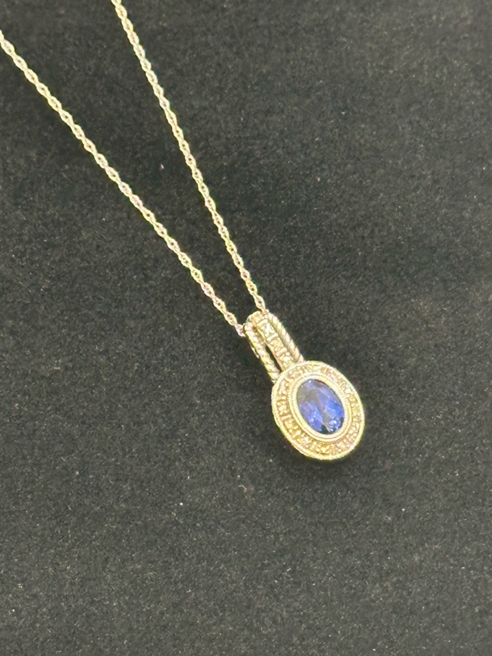 10K White Gold Sapphire Blue Pendant Necklace Halo Vintage Style - Picture 7 of 7